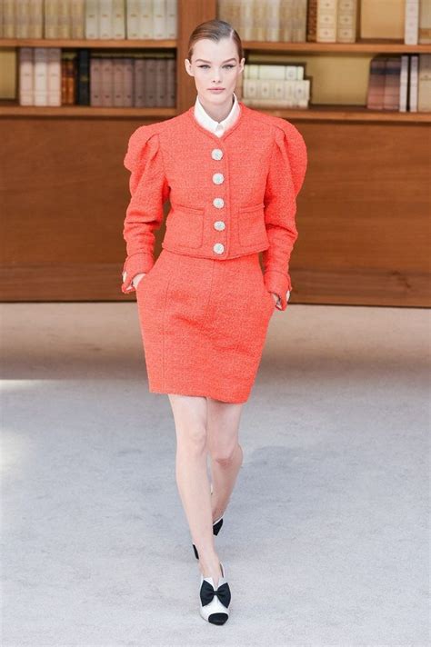 chanel haute couture automne hiver 2015|Chanel haute couture 2019 price.